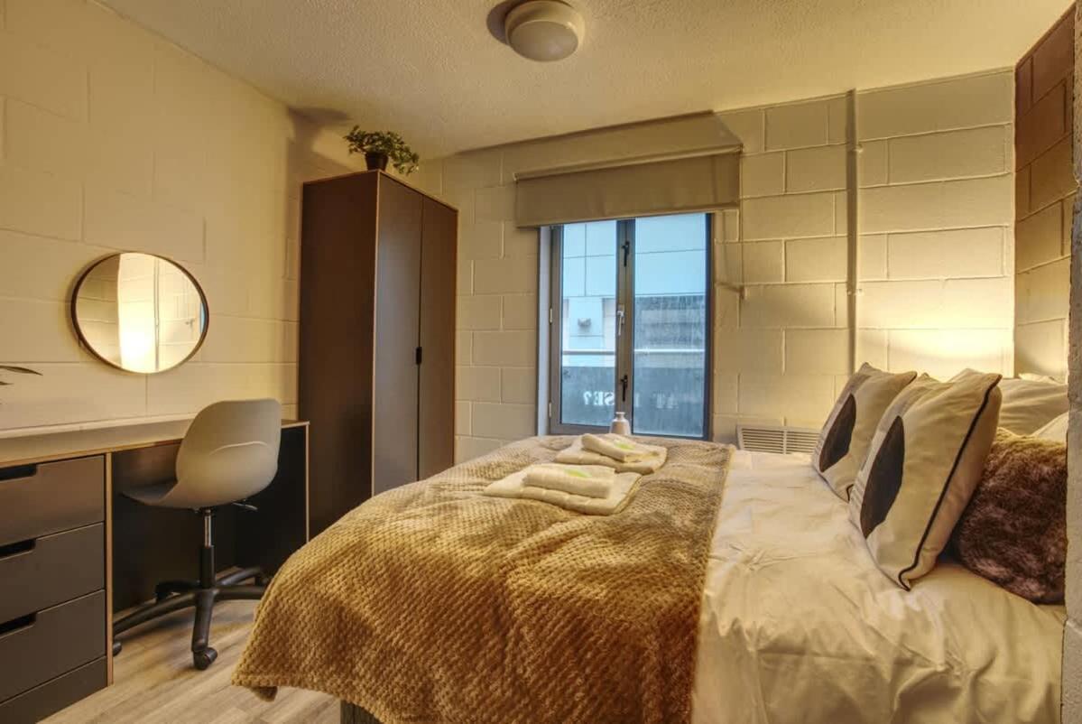 1Br City Centre Apt, Self Check In, Wifi, By Derbnb 谢菲尔德 外观 照片