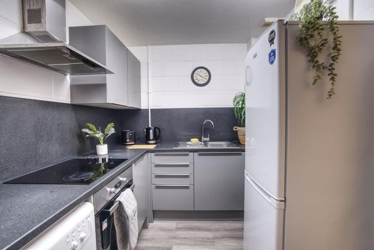 1Br City Centre Apt, Self Check In, Wifi, By Derbnb 谢菲尔德 外观 照片